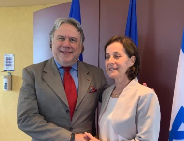 Αποχωρεί από την πρεσβεία του Ισραήλ στην Ελλάδα η Ιρίτ Μπεν Άμπα - Συναντήθηκε με τον Κατρούγκαλο